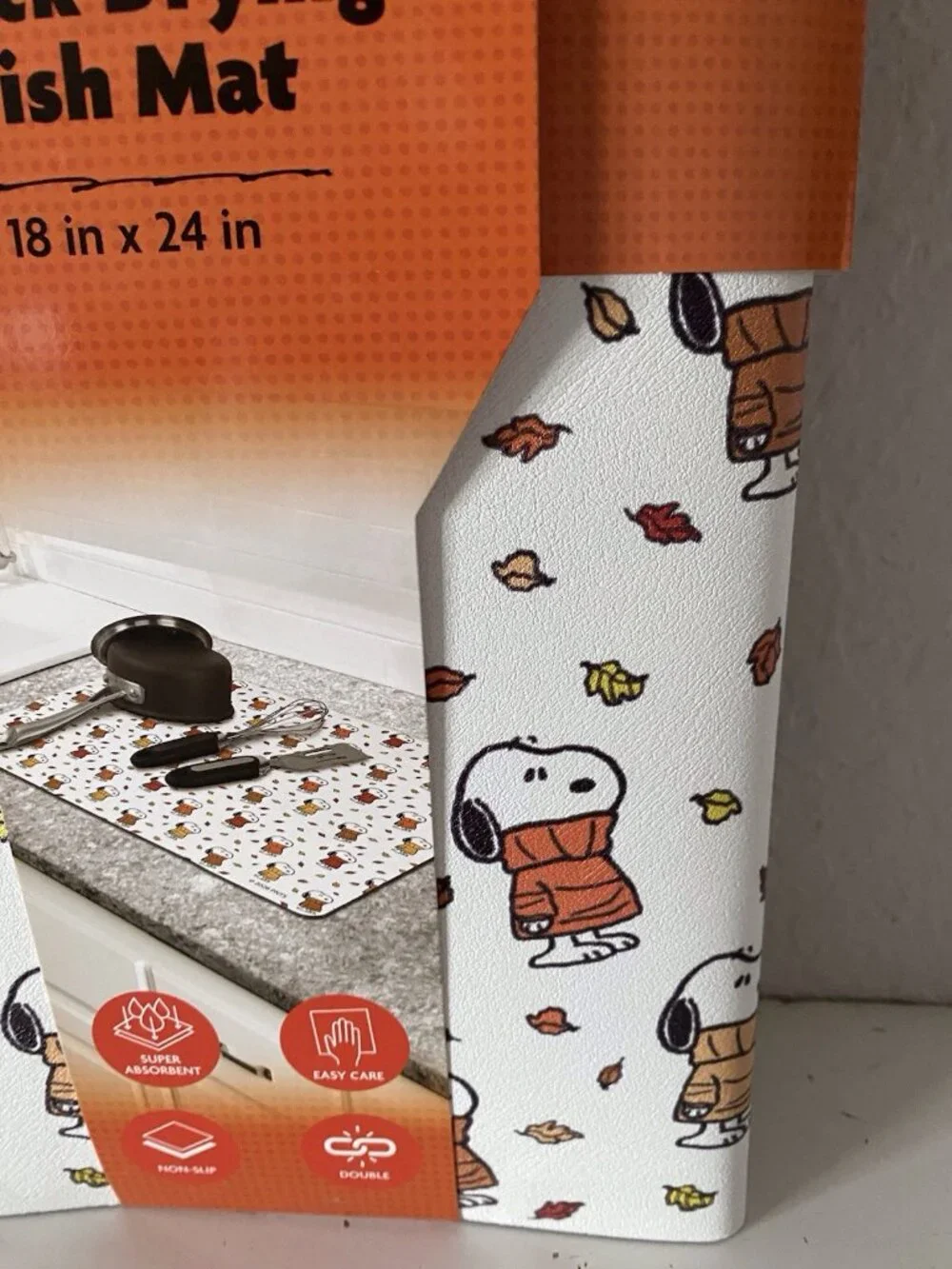Peanuts Snoopy In Chunky Sweater QUICK DRYING RUBBER Kitchen Mat 18 X 24” NEW